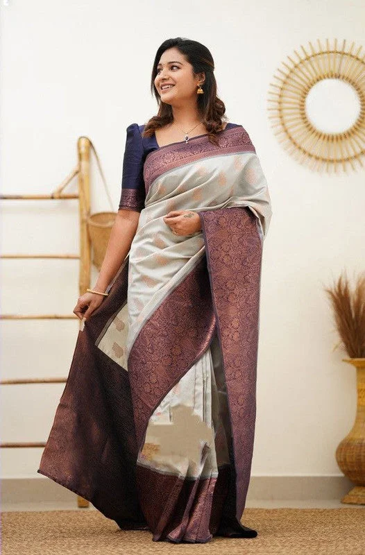 Women Banarasi Silk Woven Saree With Blouse Piece Loose Fit Blouse