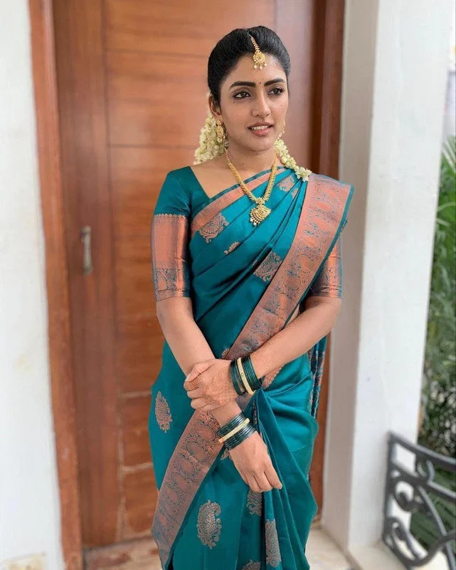 Women Banarasi Silk Woven Saree With Blouse Piece Soft Knit Blouse