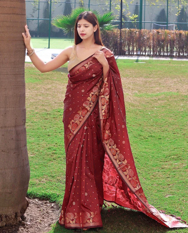 Women Banarasi Silk Woven Saree With Blouse Piece Romantic Lace Blouse