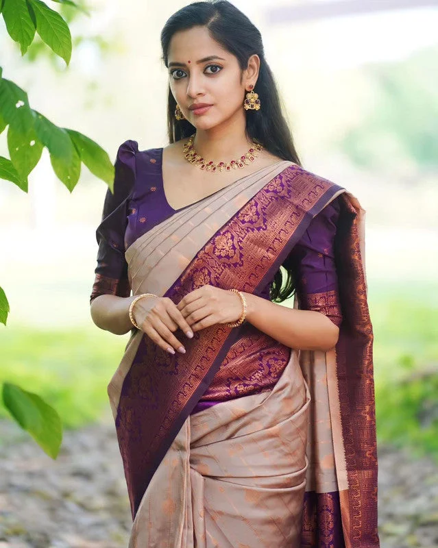 Women Banarasi Silk Woven Saree With Blouse Piece Delicate Bow Blouse