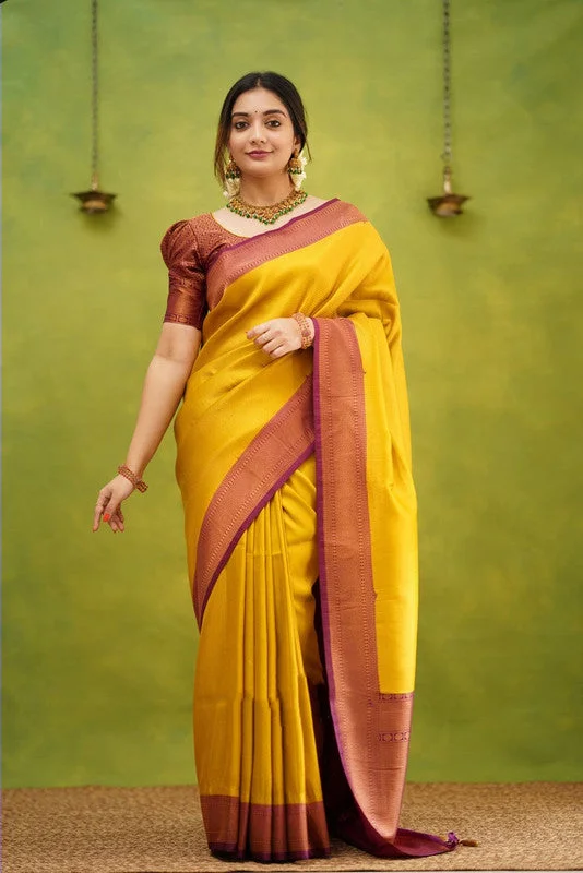 Women Banarasi Silk Woven Saree With Blouse Piece Stretchy Fitted Blouse