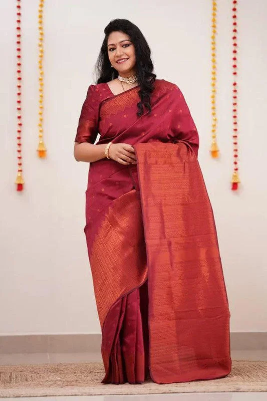 Women Banarasi Silk Woven Saree With Blouse Piece Embroidered Cotton Blouse