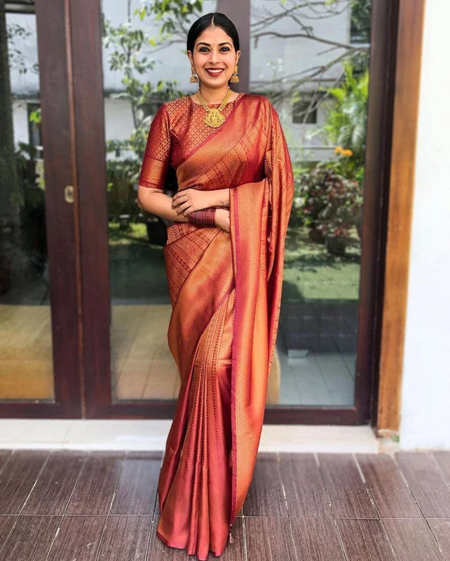 Women Banarasi Silk Woven Saree With Blouse Piece Classic Striped Blouse