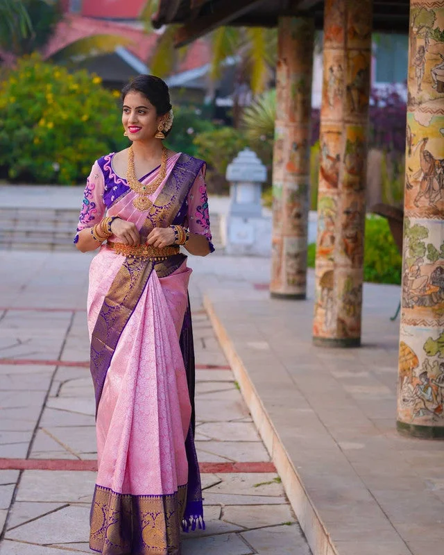 Women Banarasi Silk Woven Saree With Blouse Piece Classic Striped Blouse