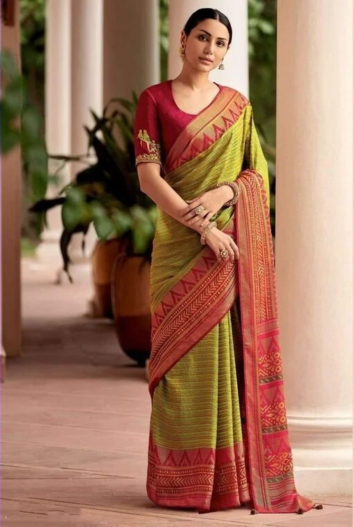 Women Banarasi Silk Woven Saree With Blouse Piece Pleated Collar Blouse