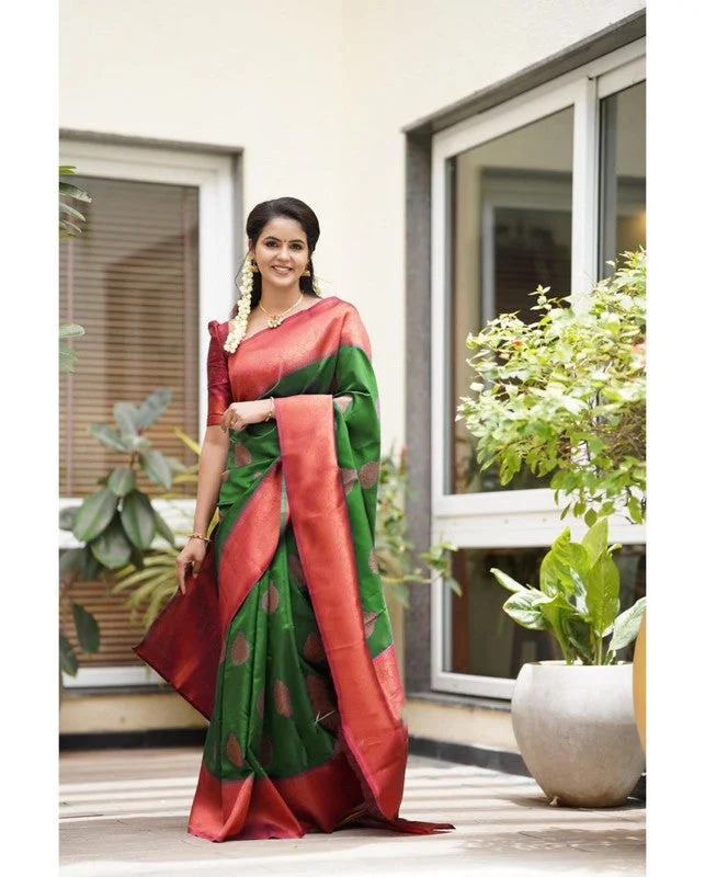 Women Banarasi Silk Woven Saree With Blouse Piece Stretchy Fitted Blouse