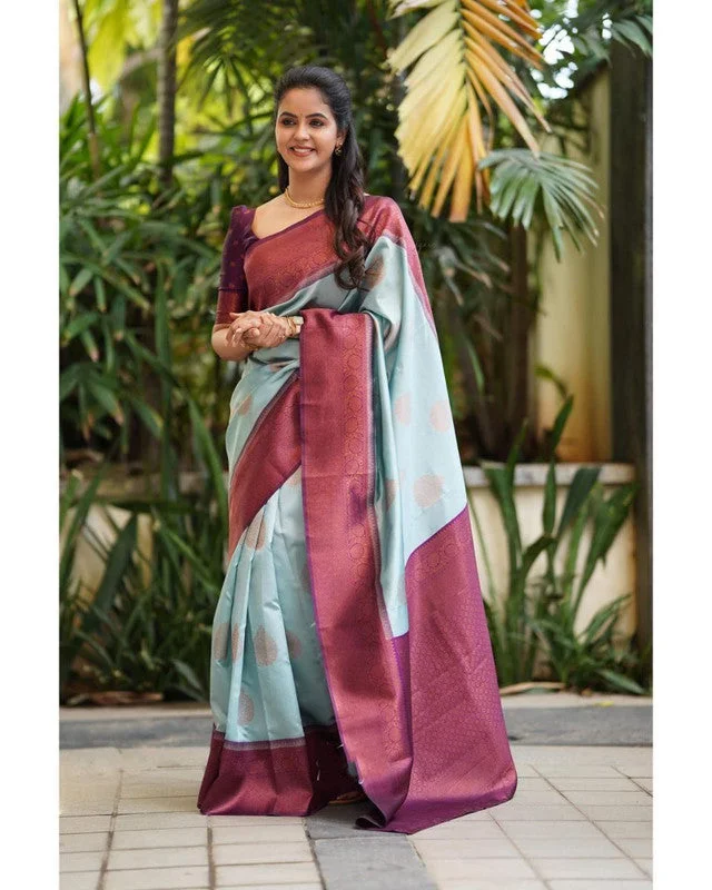 Women Banarasi Silk Woven Saree With Blouse Piece Sweetheart Neck Blouse