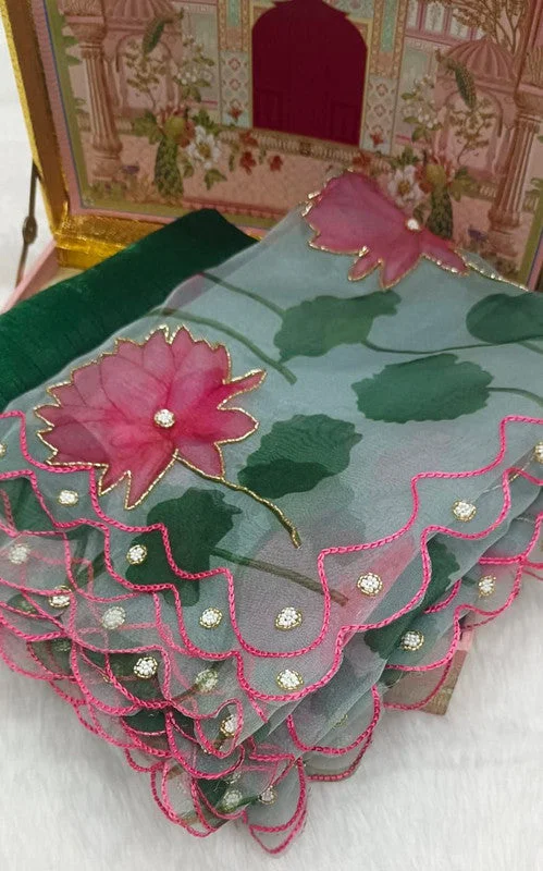 Women's Organza Digital print Hand Work Green Saree With Blouse Piece Embroidered Cotton Blouse
