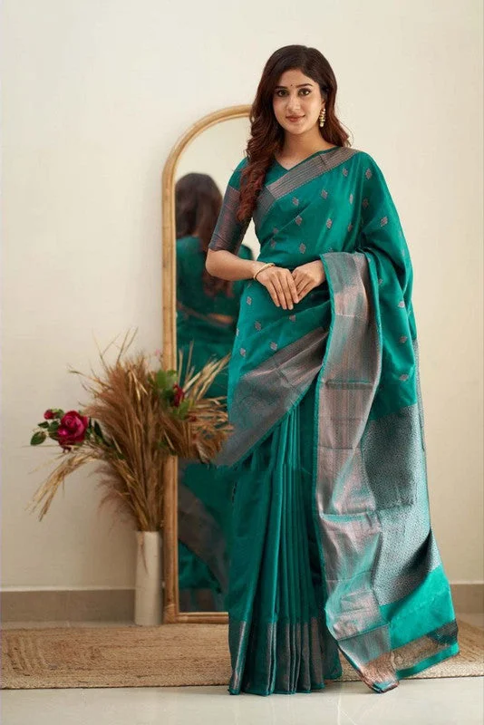 Women Banarasi Silk Woven Saree With Blouse Piece Sweetheart Neck Blouse
