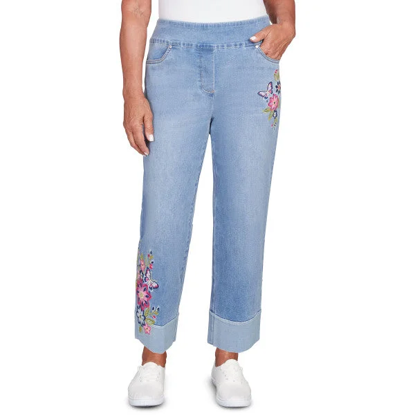 In Full Bloom Butterfly Emb Capri Pants Stylish Casual Pants