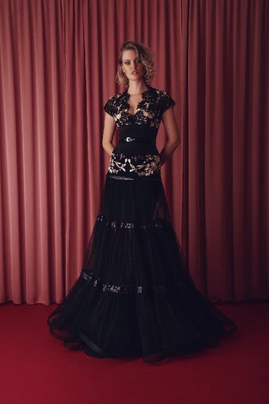 Cap sleeves banded top with pleated tulle skirt lace skirt elegant