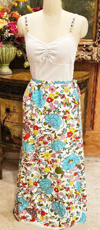 VINTAGE 1950s ELIZABETH ARDEN FLORAL WRAP SKIRT WITH BOW VINTAGE SKIRT VINTAGE DESIGNER SKIRT wool skirt sturdy