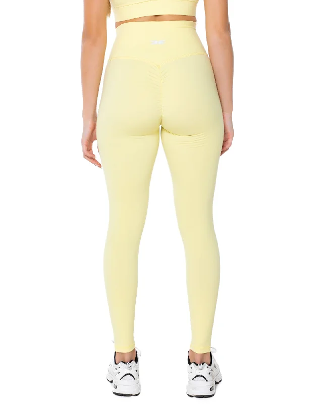 Aura Scrunch Leggings - Soft Yellow