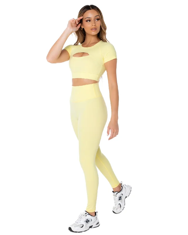 Aura Scrunch Leggings - Soft Yellow